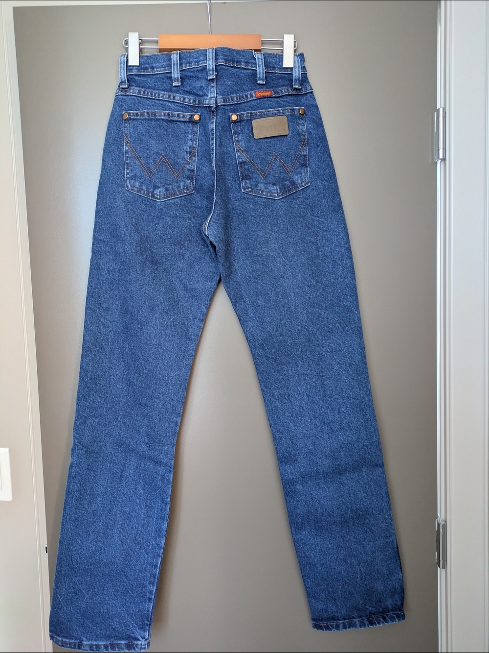 Wrangler Women's cowboy slim leg jeans Classic Blue Size 0 - Picture 2 of 3